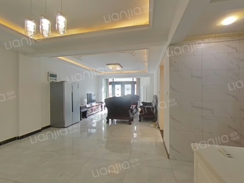 整租·青特小镇D区 5室3厅 复式 南