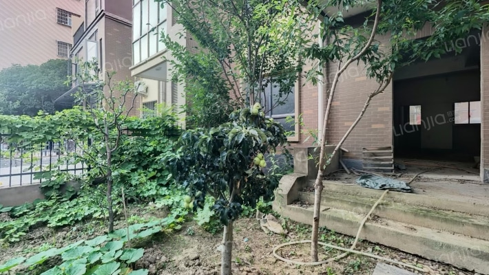 名门豪苑二手房实景图