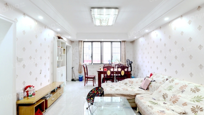 凤凰花苑二手房实景图