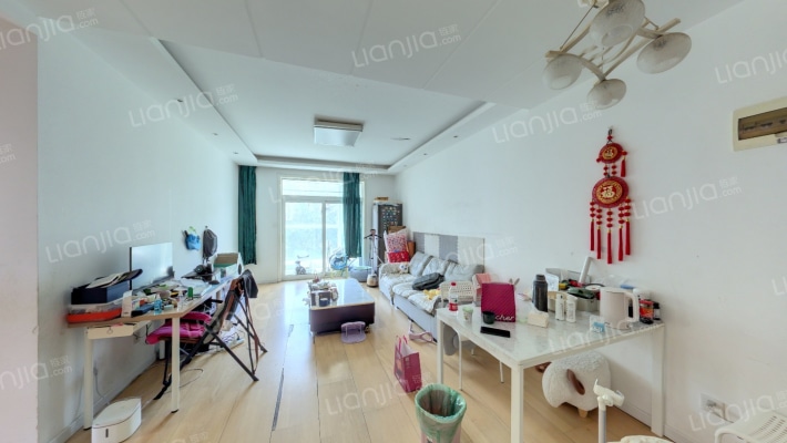 亚麦山城二期二手房实景图