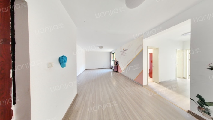 店忠家园二手房实景图