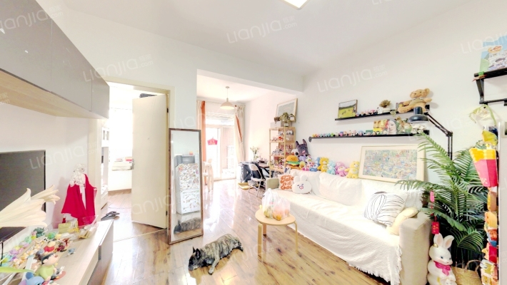 新里柏仕公馆二手房实景图