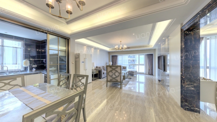 中瑞曼哈顿东区二手房实景图