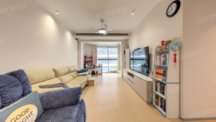 保利阅江台二手房实景图