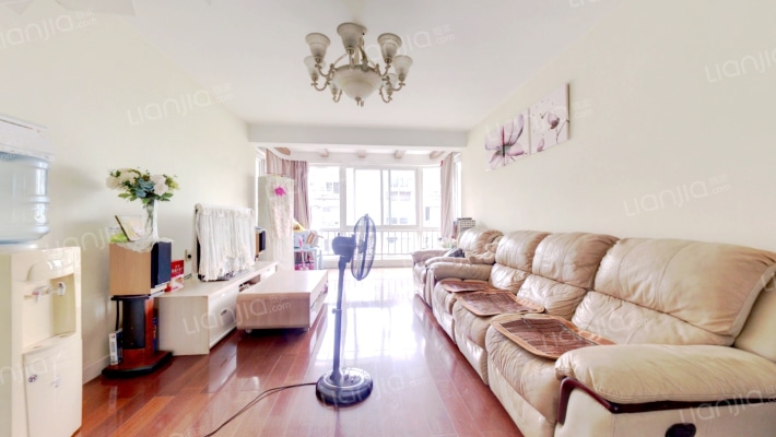 银河嘉园二手房实景图