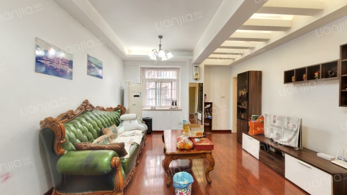 鹏程花苑二手房实景图