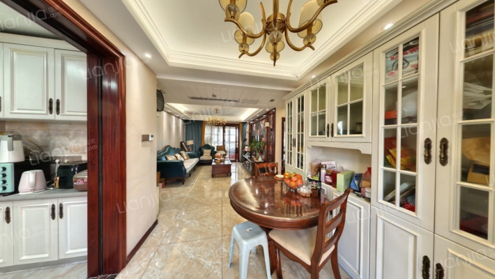 美的翰城东区二手房实景图