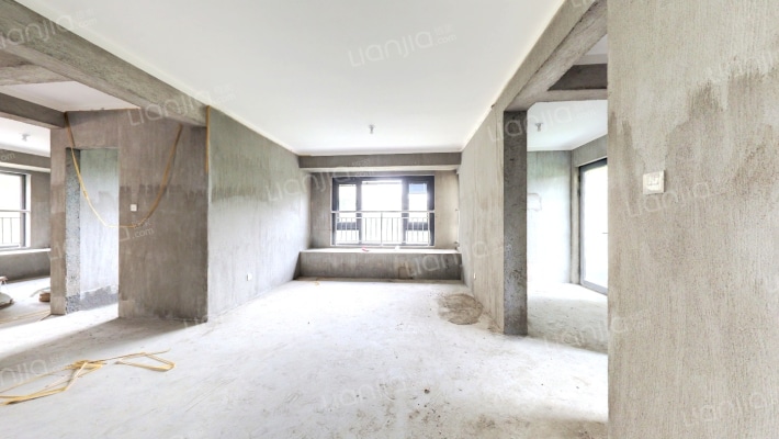 荷园二手房实景图