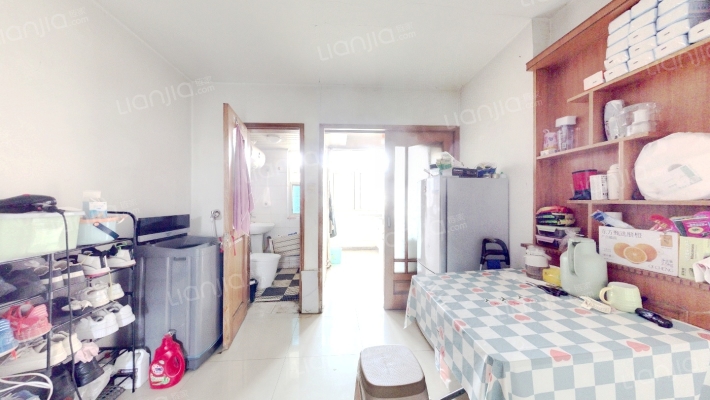 詹滨里二手房实景图