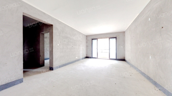 中伦金海岸二手房实景图