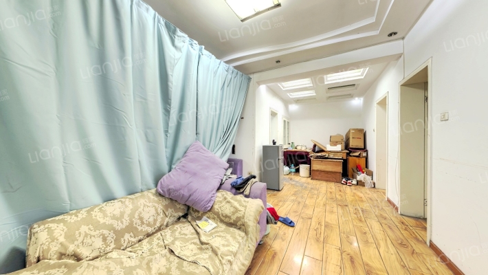 长汽宿舍二手房实景图