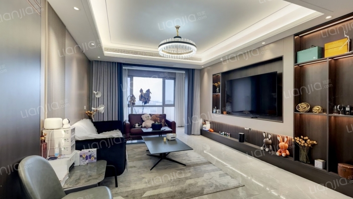 铂悦府二手房实景图