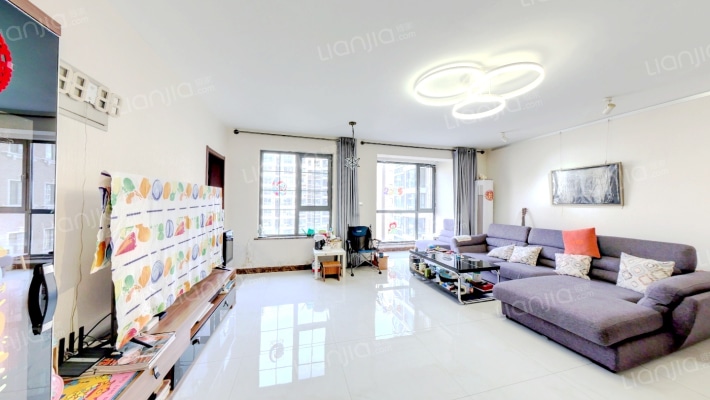 威毕欧溪谷二手房实景图