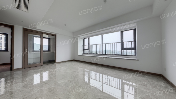 德信滨望之宸二手房实景图