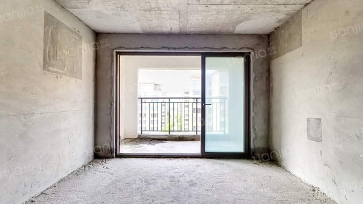 龙光普罗旺斯二手房实景图