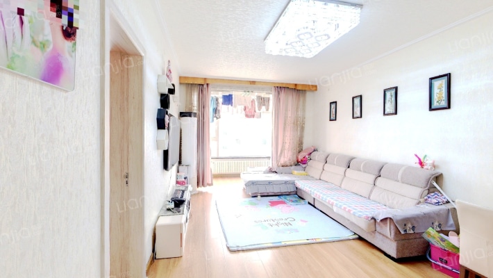 富奥花园B区二手房实景图