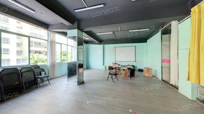 蓝海公寓二手房实景图