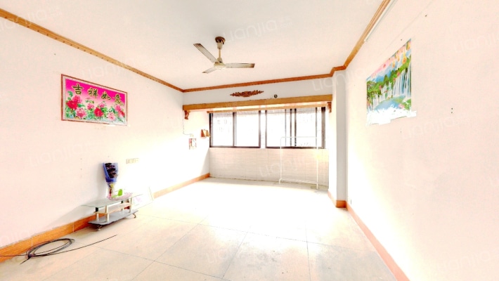 广场路4号二手房实景图