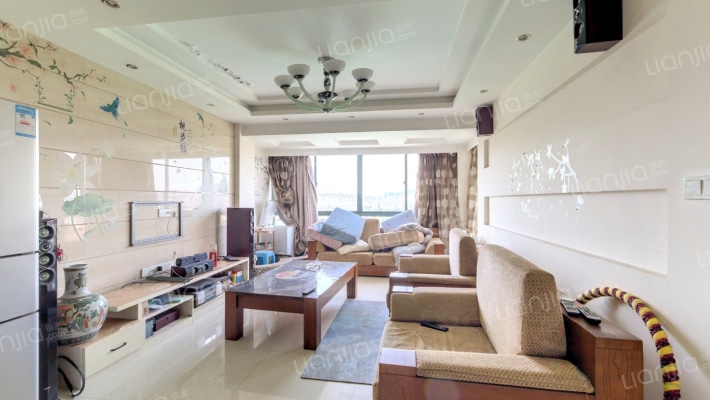 河风丽庭二手房实景图