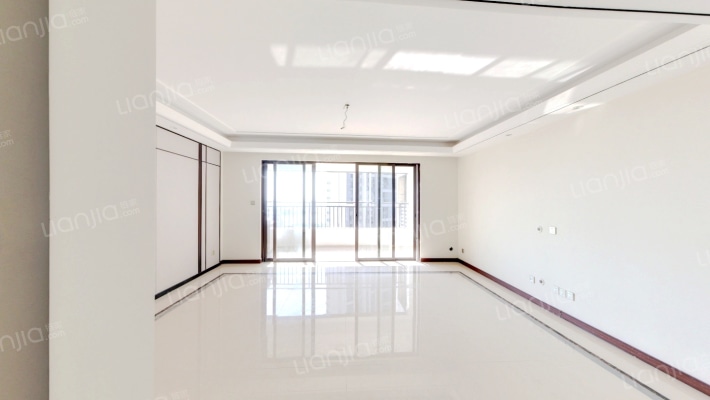 世茂璀璨天城一期二手房实景图