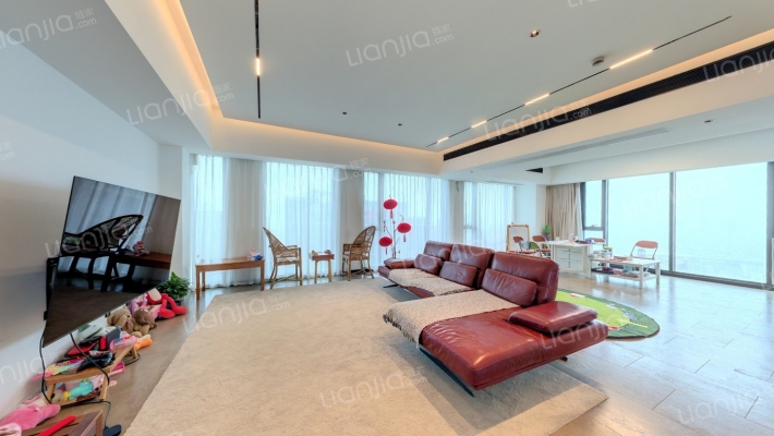 铂晶天寓二手房实景图