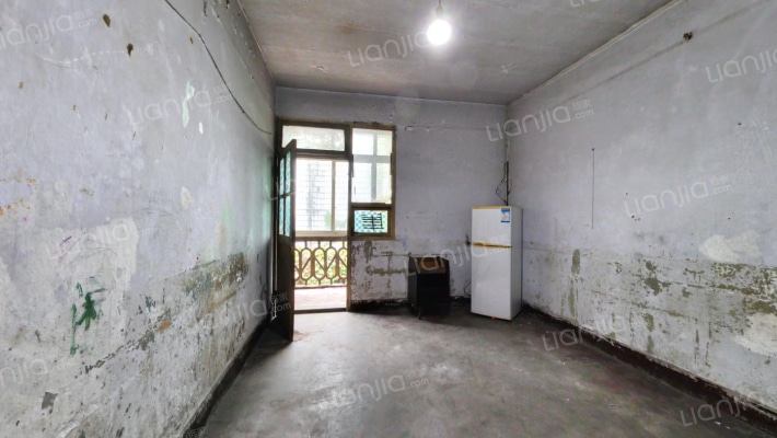 沙坡路二手房实景图