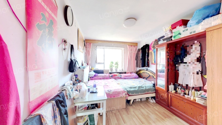 公交宿舍二手房实景图