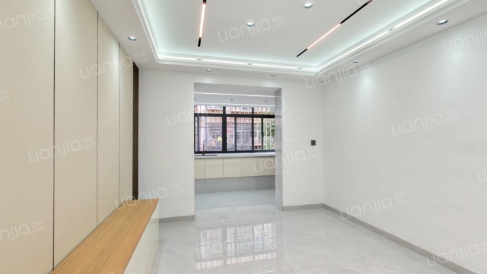 新发小区二手房实景图