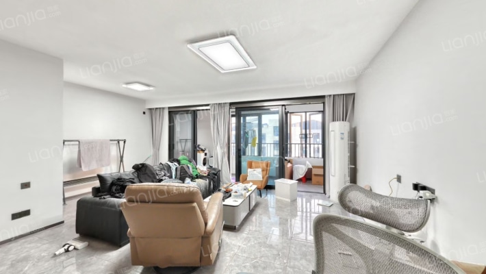 华侨城国际小镇宝教湾A区二手房实景图