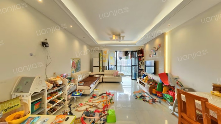 泰华君逸世家二手房实景图