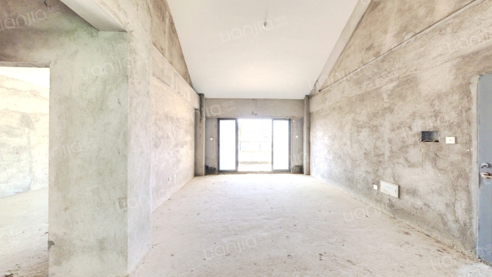 国贸金门湾朗琴园二手房实景图