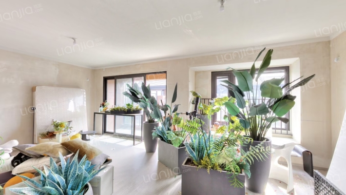 铂悦湖前二手房实景图