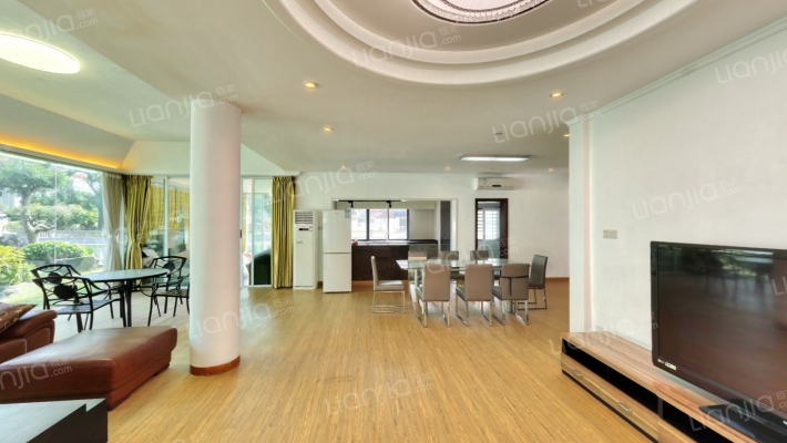 高尔夫山庄D区二手房实景图