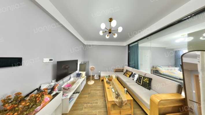 创客公寓二手房实景图