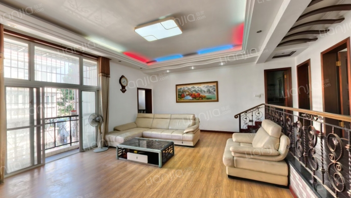 东方花园A区二手房实景图