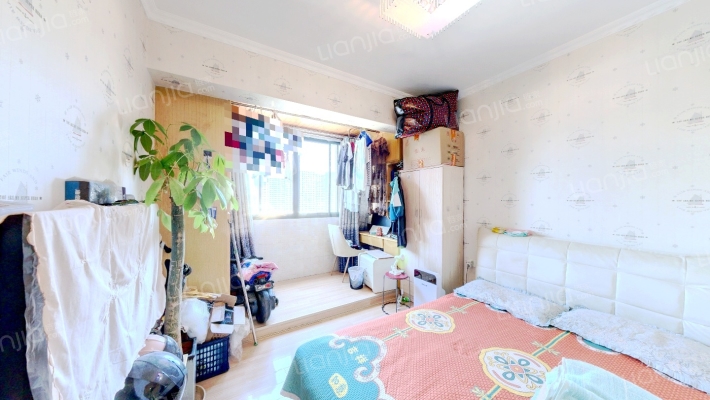 城市绿洲花园综合楼二手房实景图