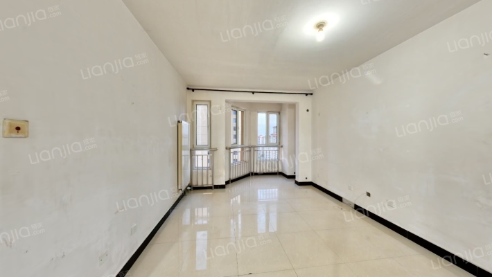 州河湾北园南区二手房实景图