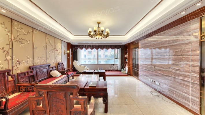 赛洛公馆二手房实景图