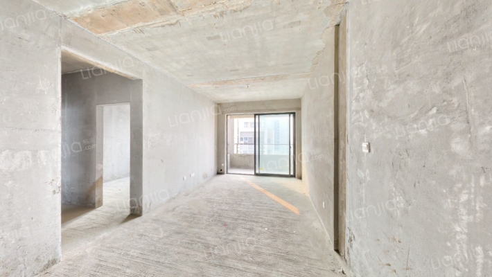 名洋华骏锦南台二手房实景图