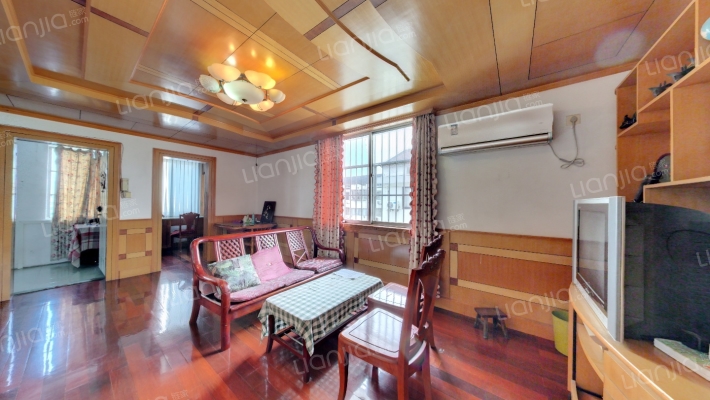 龙西路二手房实景图