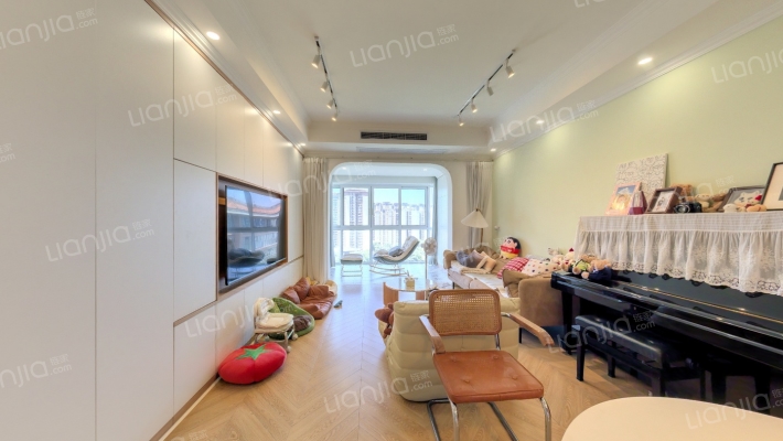 新筑巴伦西亚一期二手房实景图