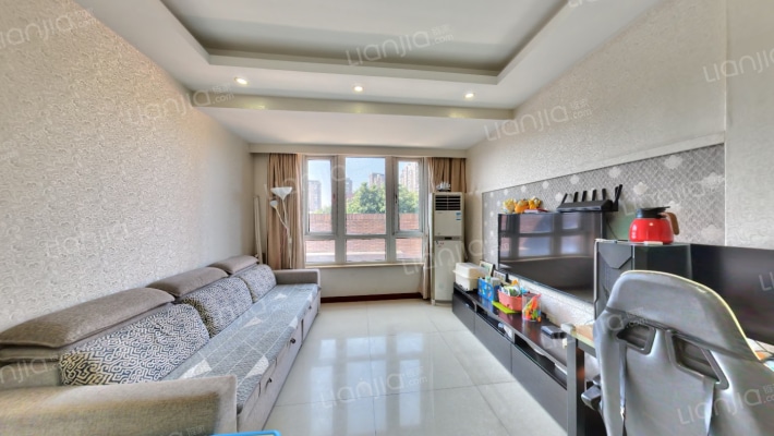 晴园东区二手房实景图