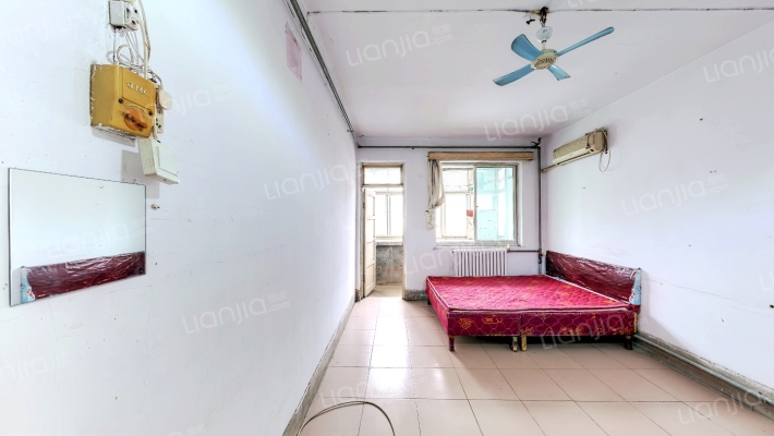 山师东路19号院二手房实景图