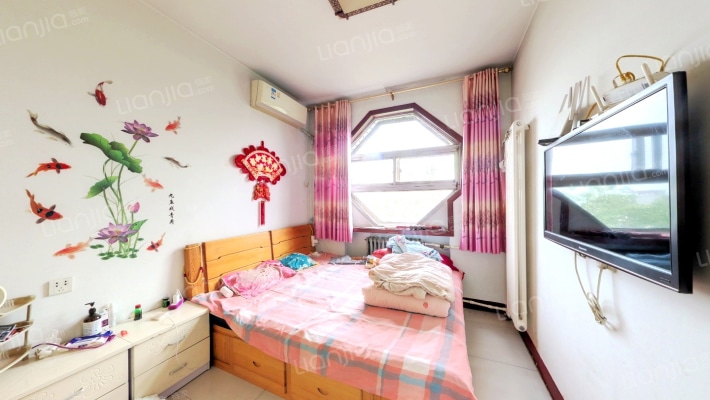 府西街磷肥厂家属楼二手房实景图