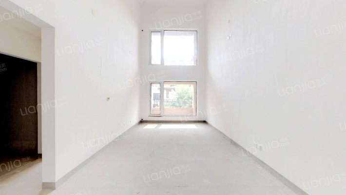 世茂璀璨天城二手房实景图