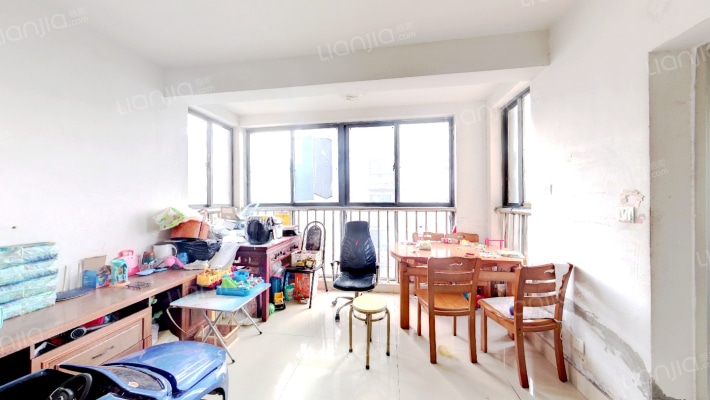 大诚苑西区二手房实景图