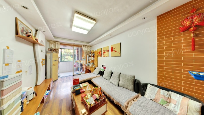 滨江雅居二手房实景图