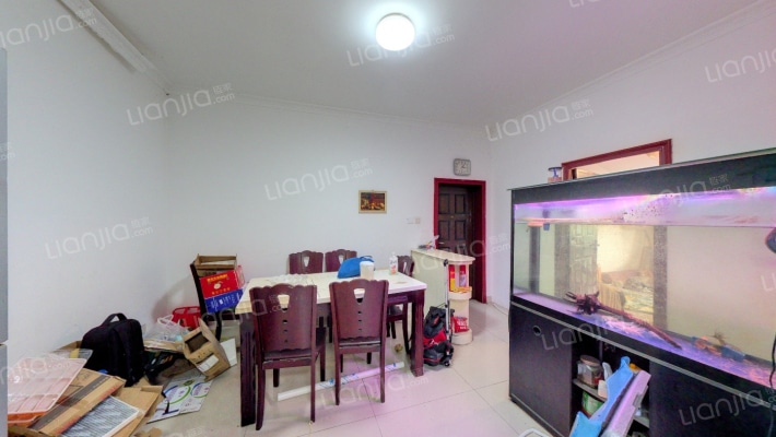 新疆石油花园二期二手房实景图