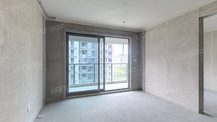 三里风荷二手房实景图