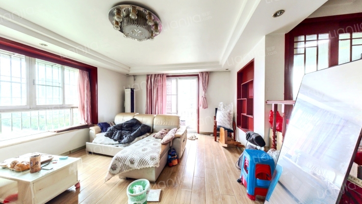 米兰花苑二手房实景图